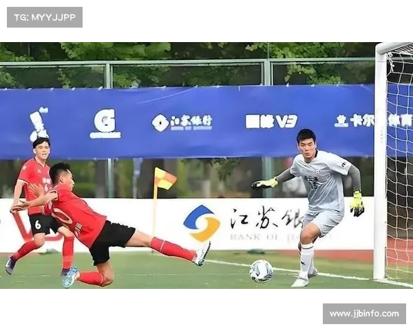 阿迪达斯加大苏超赞助，商业合作升级